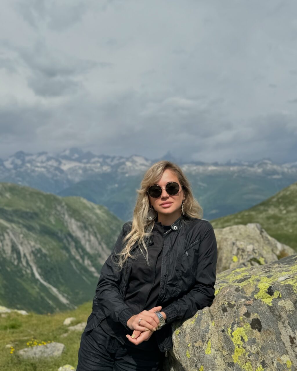 Happy Swiss Day!
Most of all the countries I love my native one, but I’m so grateful to all the countries to which I’m attached to! Switzerland is a country of happy people, where I found a lot of friends, who are very important to me. Beautiful, peaceful and calm country, wish you to blossom 🥰