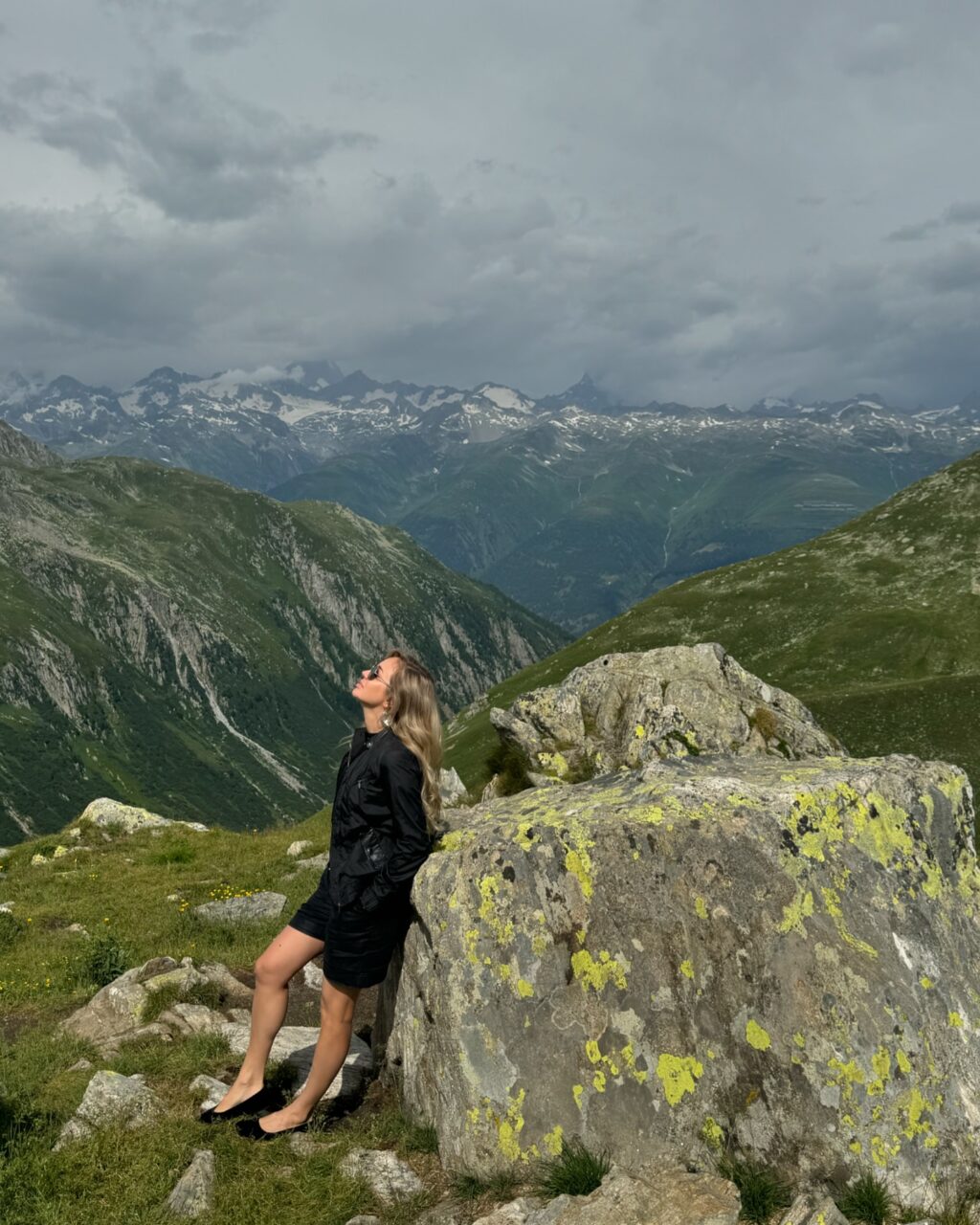Happy Swiss Day!
Most of all the countries I love my native one, but I’m so grateful to all the countries to which I’m attached to! Switzerland is a country of happy people, where I found a lot of friends, who are very important to me. Beautiful, peaceful and calm country, wish you to blossom 🥰